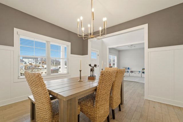 11200 Oak Ridge Court, Crown Point, IN 46307