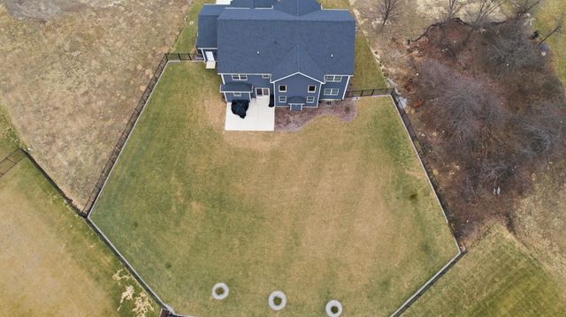 11200 Oak Ridge Court, Crown Point, IN 46307