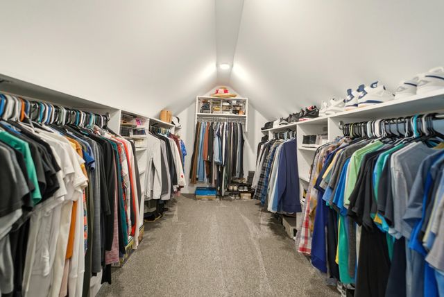 11200 Oak Ridge Court, Crown Point, IN 46307