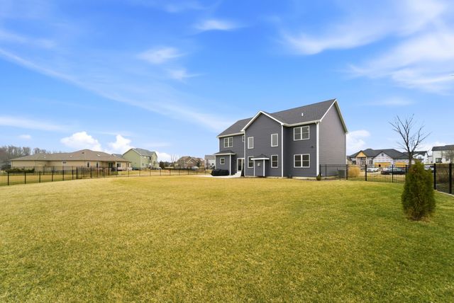 11200 Oak Ridge Court, Crown Point, IN 46307