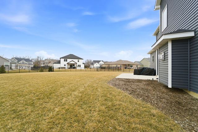 11200 Oak Ridge Court, Crown Point, IN 46307