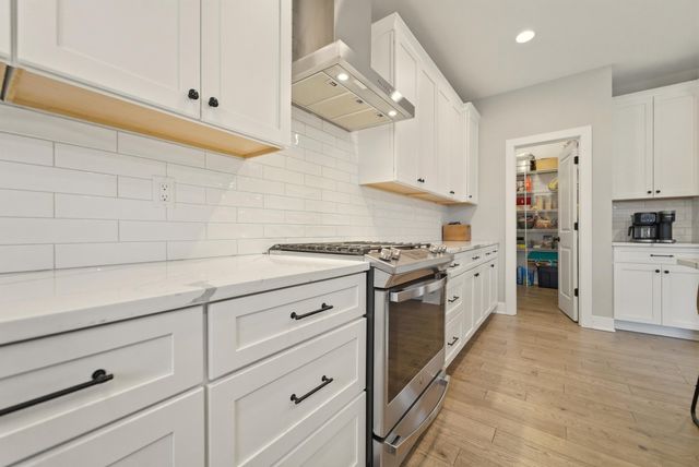 11200 Oak Ridge Court, Crown Point, IN 46307