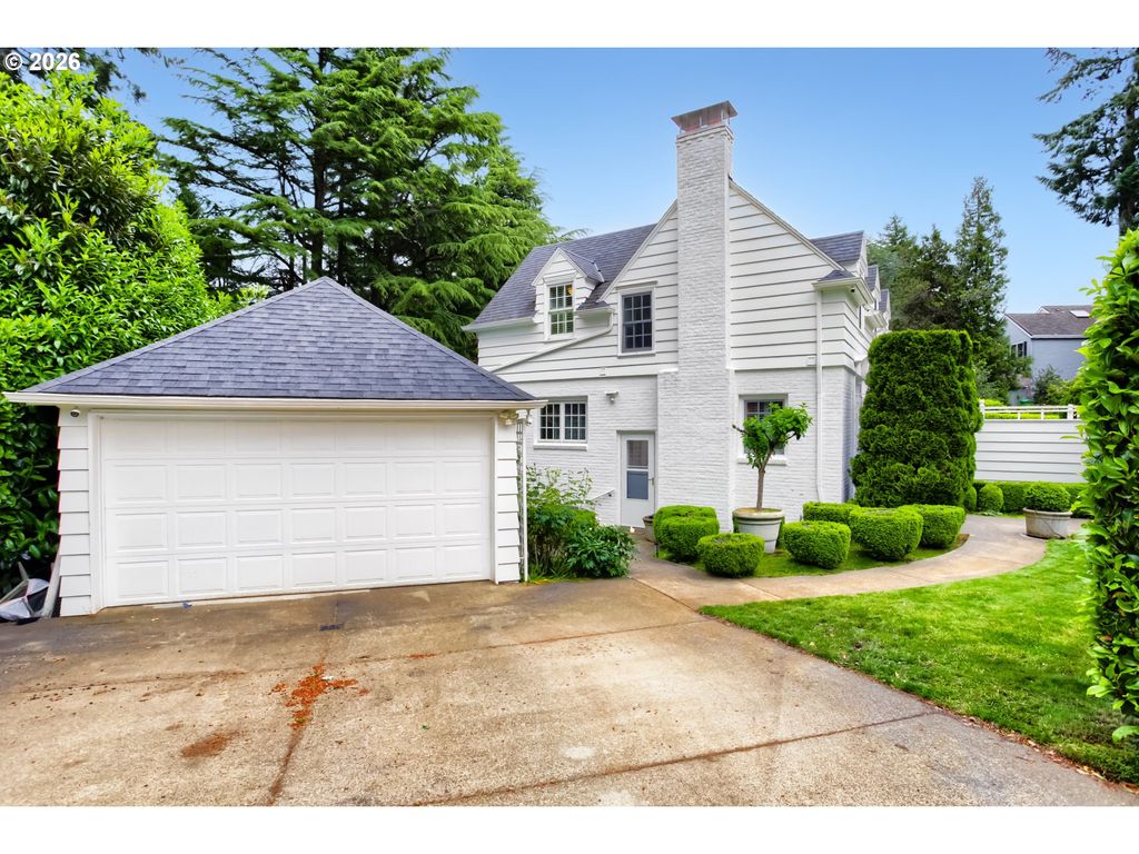 6394 Sw BURLINGAME Ave, Portland, OR 97239