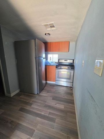 8038 W Palmaire Avenue a, Glendale, AZ 85303