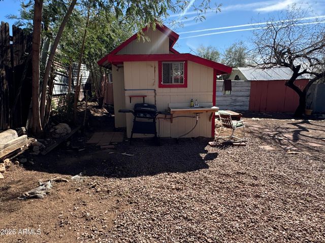 27 N MOLINO Street, Superior, AZ 85173