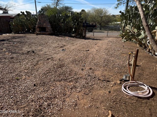 27 N MOLINO Street, Superior, AZ 85173