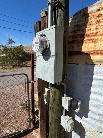 27 N MOLINO Street, Superior, AZ 85173