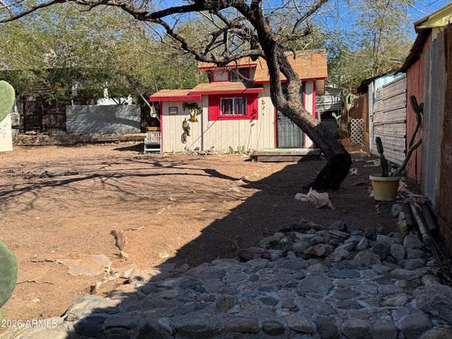 27 N MOLINO Street, Superior, AZ 85173