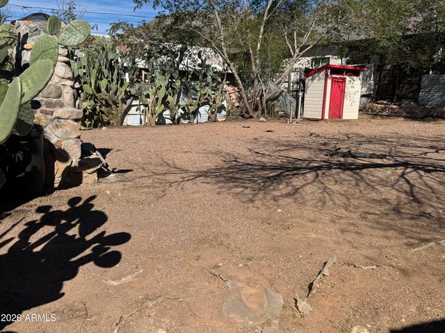 27 N MOLINO Street, Superior, AZ 85173