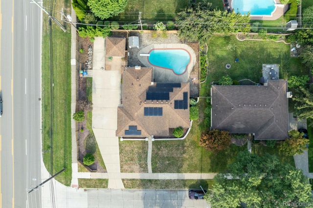 32930 Coventry Place, Warren, MI 48093