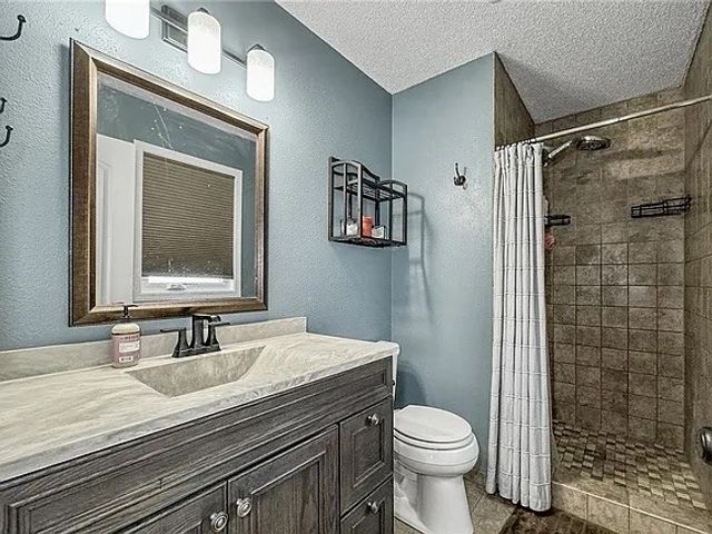 304 SW Clark Lane, Grimes, IA 50111
