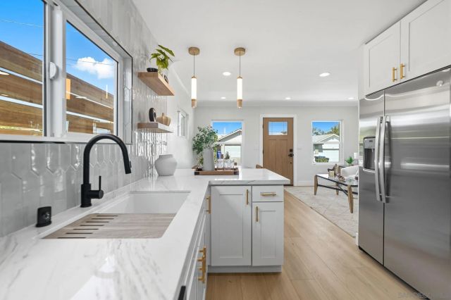 3621 Collier Ave., San Diego, CA 92116