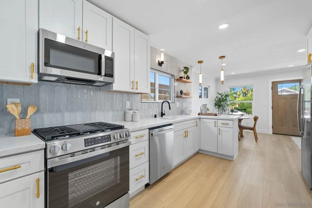 3621 Collier Ave., San Diego, CA 92116