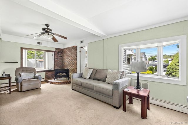 1 Beverly Road, Glen Cove, NY 11542
