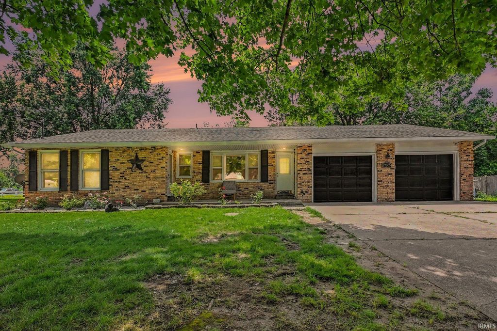 57805 Frances Avenue, Elkhart, IN 46517