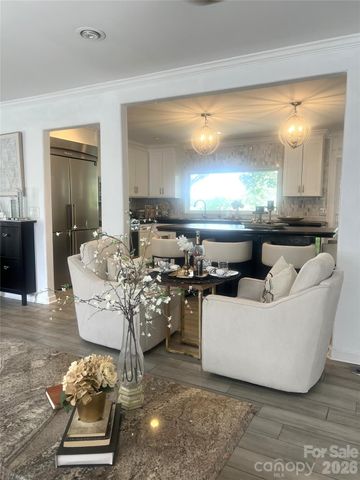 21510 Norman Shores Drive, Cornelius, NC 28031