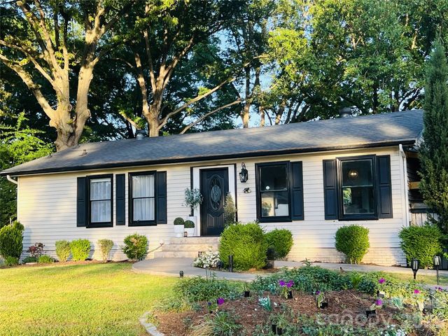 21510 Norman Shores Drive, Cornelius, NC 28031