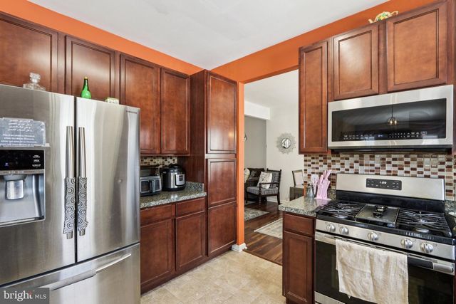18 TRADITION CIR, Egg Harbor Township, NJ 08234