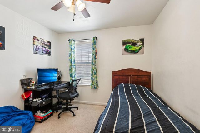 18 TRADITION CIR, Egg Harbor Township, NJ 08234