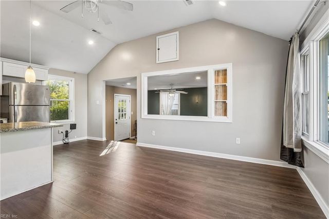 220 Taylor AVE W, Hampton, VA 23663
