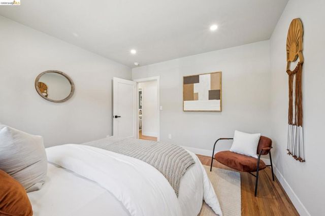 4376 39th Ave, Oakland, CA 94619