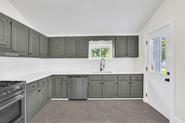 3610-3612 Grove City Road, Grove City, OH 43123