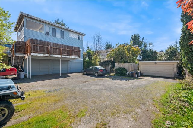 318 3rd Avenue S, Edmonds, WA 98026