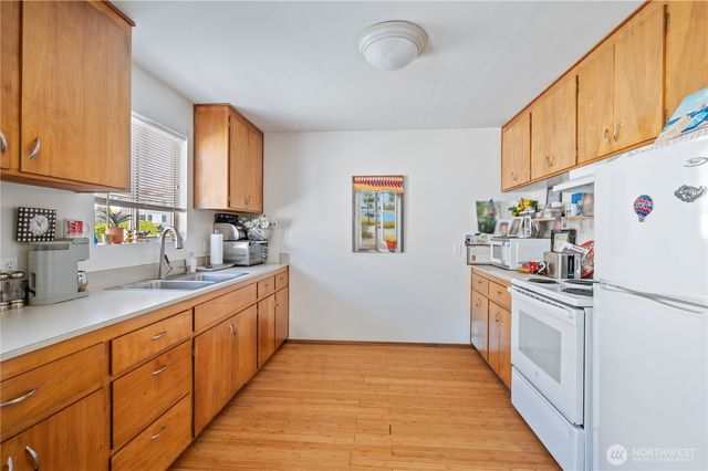 318 3rd Avenue S, Edmonds, WA 98026