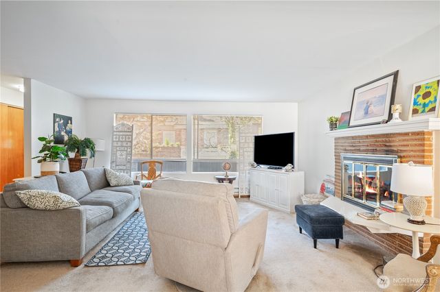 318 3rd Avenue S, Edmonds, WA 98026