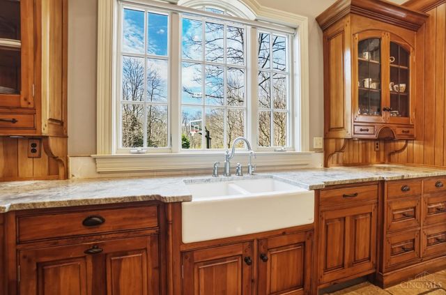 1054 Observatory Point, Hamilton Twp, OH 45039