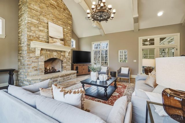 1054 Observatory Point, Hamilton Twp, OH 45039