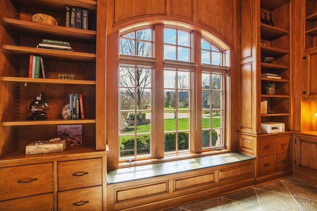 1054 Observatory Point, Hamilton Twp, OH 45039