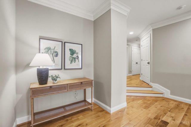 1054 Observatory Point, Hamilton Twp, OH 45039