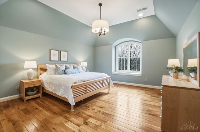 1054 Observatory Point, Hamilton Twp, OH 45039