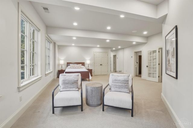 1054 Observatory Point, Hamilton Twp, OH 45039