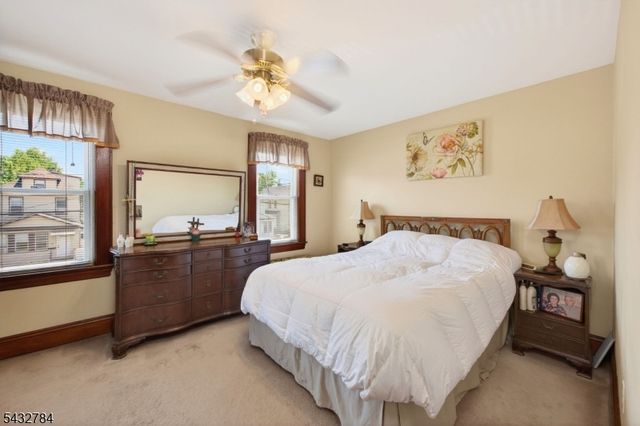 135 Warren Ave, Roselle Park Boro, NJ 07204