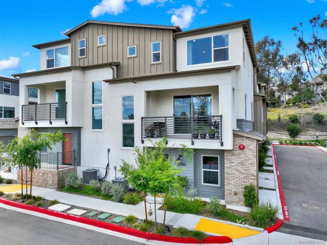 12210 Riley Ln, San Diego, CA 92128