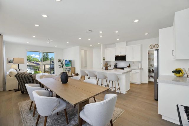 12210 Riley Ln, San Diego, CA 92128