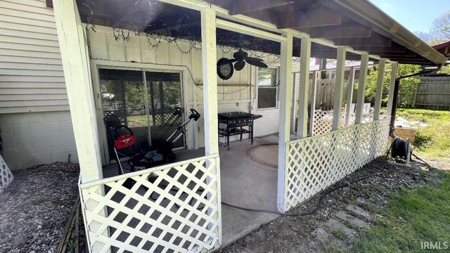 60357 Pembrook Lane, Elkhart, IN 46517