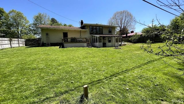 60357 Pembrook Lane, Elkhart, IN 46517