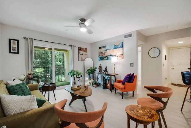 738 CREST PINES DRIVE 726, Orlando, FL 32828