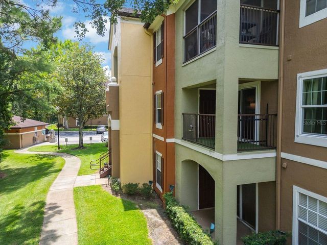 738 CREST PINES DRIVE 726, Orlando, FL 32828