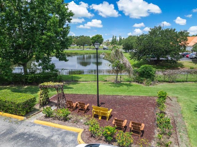 738 CREST PINES DRIVE 726, Orlando, FL 32828