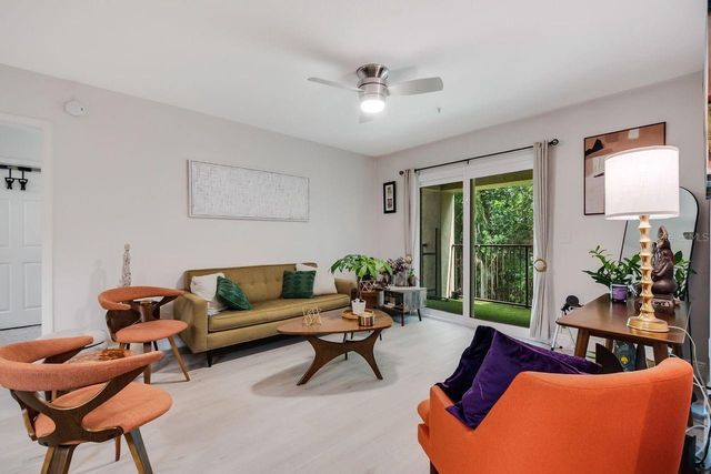 738 CREST PINES DRIVE 726, Orlando, FL 32828