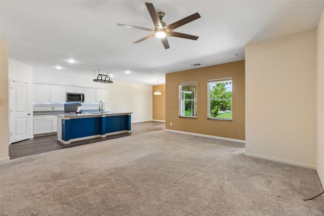409 Stone Creek Boulevard, Glenn Heights, TX 75154