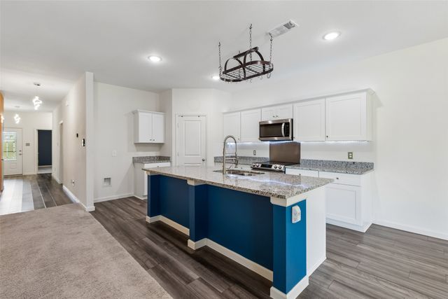 409 Stone Creek Boulevard, Glenn Heights, TX 75154