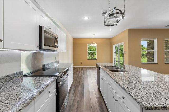 409 Stone Creek Boulevard, Glenn Heights, TX 75154
