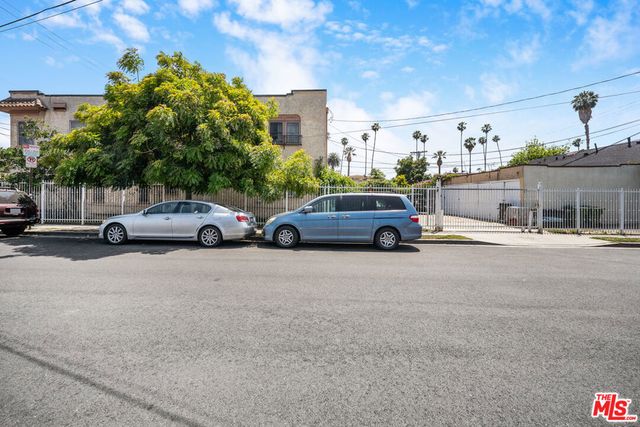 1501 S Ardmore Avenue, Los Angeles, CA 90006