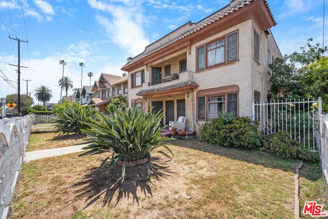 1501 S Ardmore Avenue, Los Angeles, CA 90006