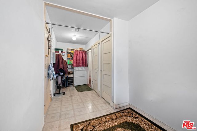 1501 S Ardmore Avenue, Los Angeles, CA 90006